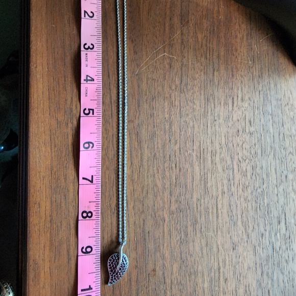 Stunning sterling silver with ruby accent pendant - Picture 7 of 13